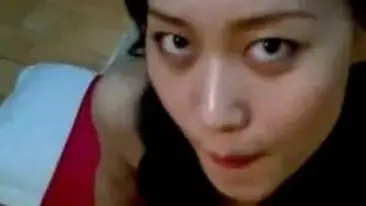 Gadis Medan Cantik Pasrah Isap Batang Pria